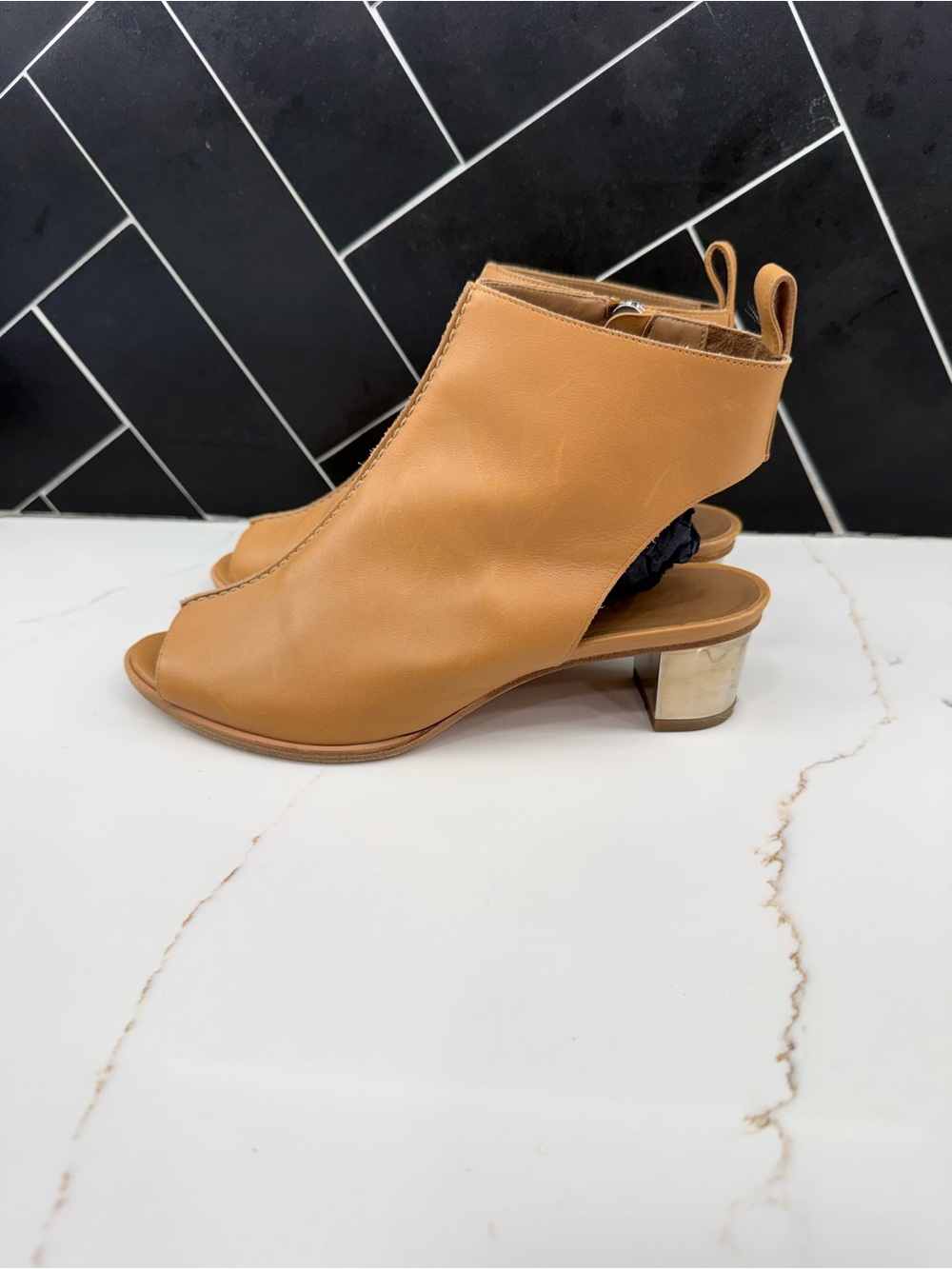 Hermes Womens Tan Leather Open-Toe Slingback Block Heel Sandals size 38.